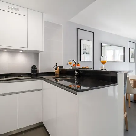 Escape In Trendy Triplex With Terrace In The Heart Of Toledo Atico Ii Madrid