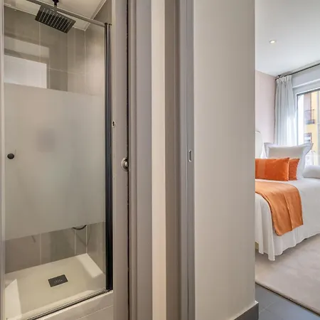 Modern In La Latina For 3 - Vibrant Location Latina Toledo Vii *