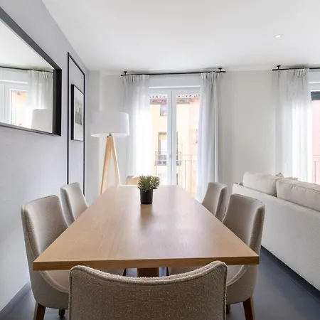 Escape In Trendy Triplex With Terrace In The Heart Of Toledo Atico Ii *