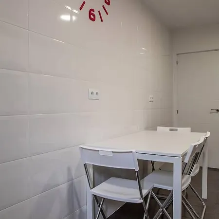 Lovely 3 Bedroom Next To Fuencarral * Madrid