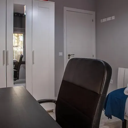 Apartamento Lovely 3 Bedroom Next To Fuencarral Madrid