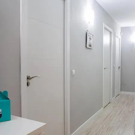 Lovely 3 Bedroom Next To Fuencarral *