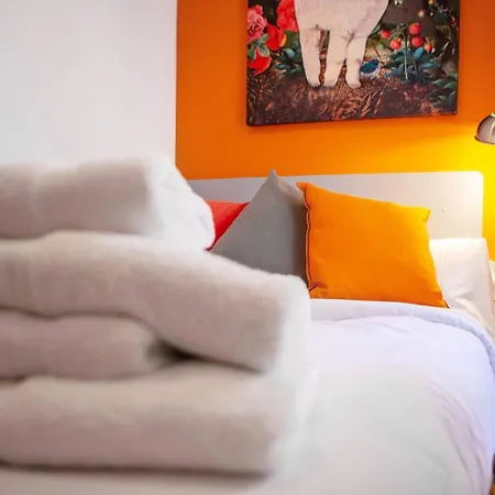 Apartment Lovely And Chic 1 Bedroom Next To Atocha Madrid