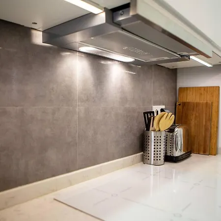 Apartment Lovely And Chic 1 Bedroom Next To Atocha Madrid