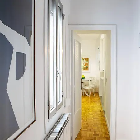 Apartment Lovely And Chic 1 Bedroom Next To Atocha