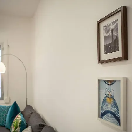 Lovely And Chic 1 Bedroom Next To Atocha * Madrid