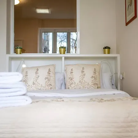 Modern 2 Bed Near Las Ventas Madrid