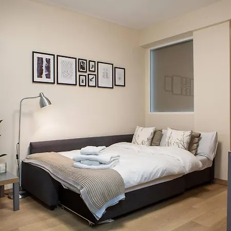 Modern 2 Bed Near Las Ventas Apartment Madrid