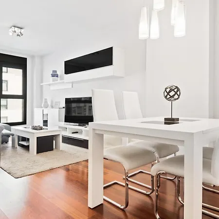 Modern 2 Bedroom Near Retiro Close To Metro