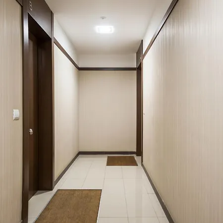 Modern 2 Bedroom Near Retiro Close To Metro Apartment Madrid