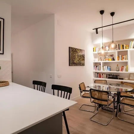 Stylish 2 Bedroom In The Heart Of * Madrid