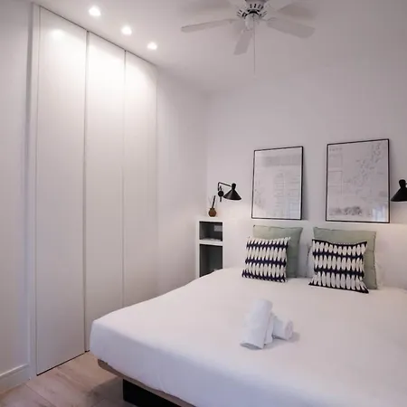 Stylish 2 Bedroom In The Heart Of *