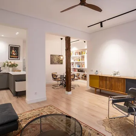 Appartamento Stylish 2 Bedroom In The Heart Of Madrid