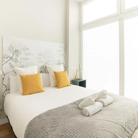 Apartment Bright And Airy 2 Bedroom In