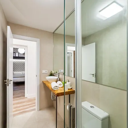 Spacious 3 Bedroom In Centro Appartement