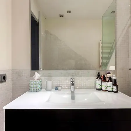 Downtown - Gran Via - Business Ready Apartment Madrid