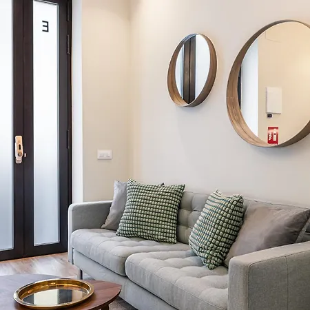 Apartment Waou Essence I Atocha Madrid