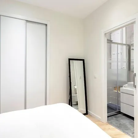 Apartment Tasteful Centre Rios Rosas - Business Ready Madrid
