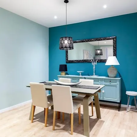 Tasteful Centre Rios Rosas - Business Ready Apartment