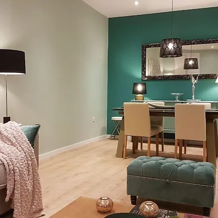 Apartment Tasteful Centre Rios Rosas - Business Ready *