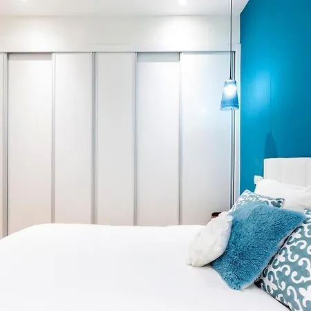 Apartment Tasteful Centre Rios Rosas - Business Ready