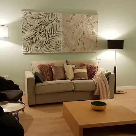 Apartment Tasteful Centre Rios Rosas - Business Ready *