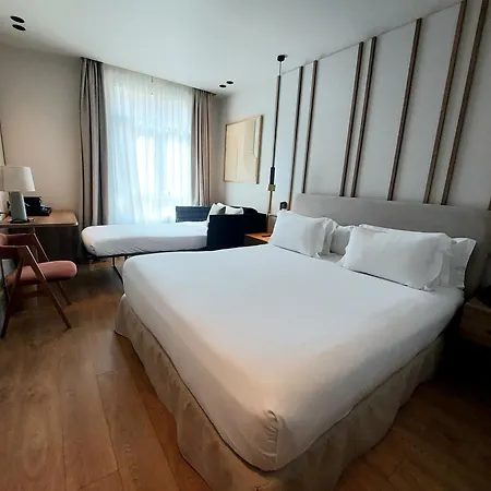 Hotel H10 Puerta De Alcala 4*