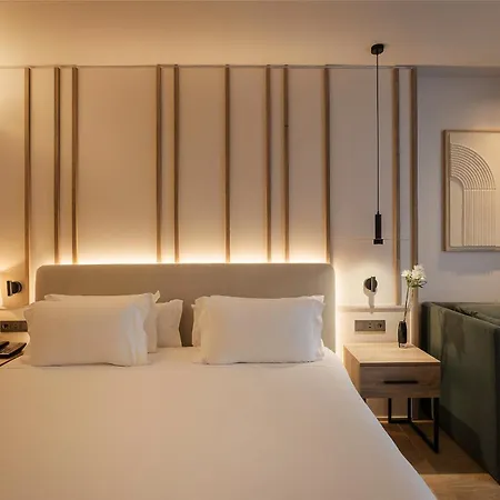 H10 Puerta De Alcala 4*