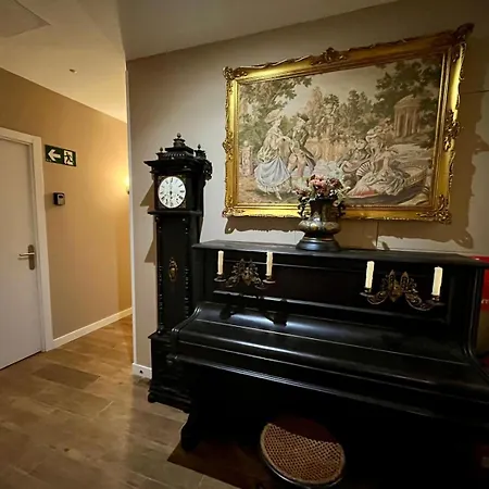 Palacete De La Almudayna 2* מדריד