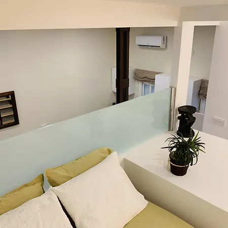 Modern Iii In Appartamento Madrid