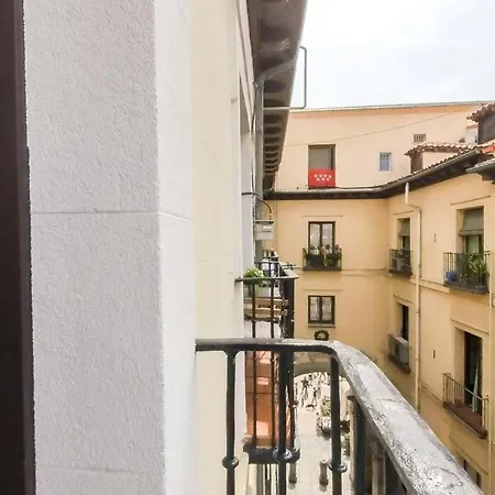 Acogedora Vivienda En Centro * Madrid