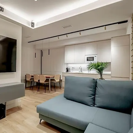 New Amazing 12 Ppl Chamberi Apartamento