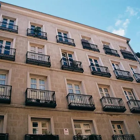 Historic Center - Cava Baja Apartamento