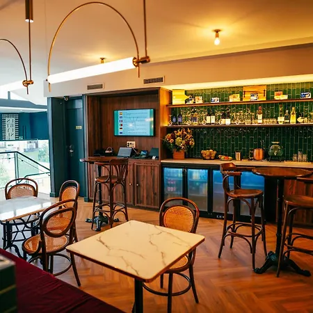 Ibis Styles Centro Maravillas 2*