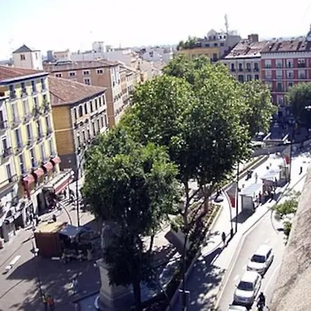 Cerca De Plaza Tirso De Molina Apartment