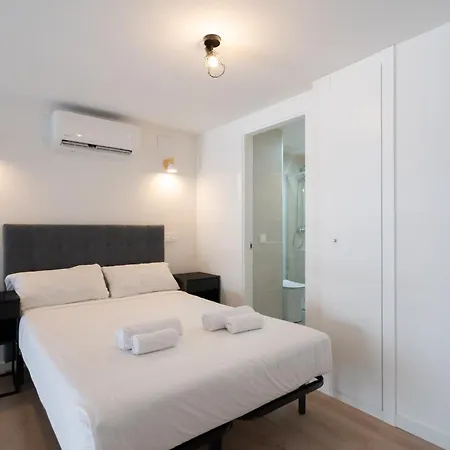 Loft Reformado Industrial Con Garaje *