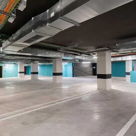 Loft Reformado Industrial Con Garaje