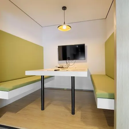 Rastro Modern By La Latina *