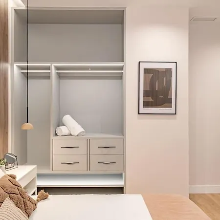 Centro Ix Calle Caballero De Gracia 2br 2bh Apartment *