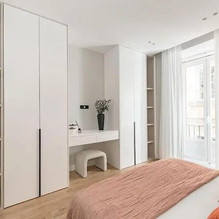 Centro Xiii Calle De La Paz 2br 2bh Apartment *