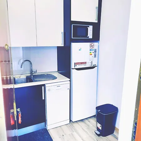 Skytitan House