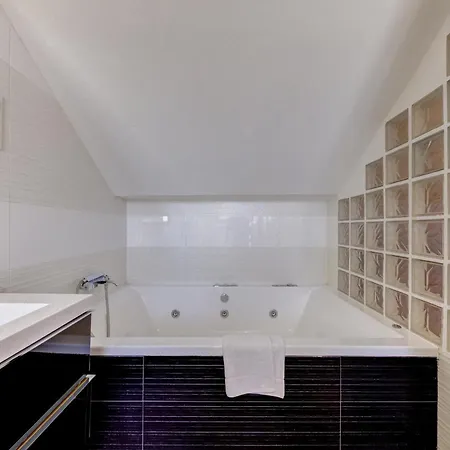 El Palomar Apartment