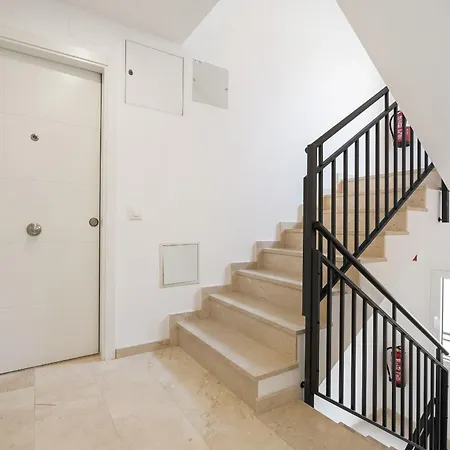 Inteligentes En Vallecas Apartment