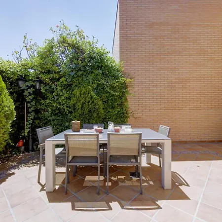 El Palomar Apartment *