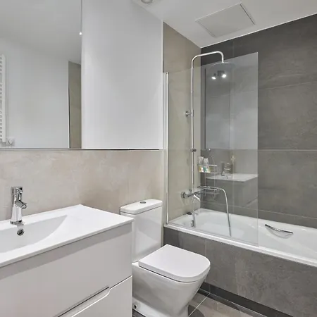 My - Beautiful At Avenida America Apartment