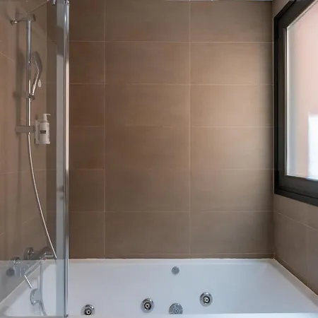 Smartr Ventas Aparthotel Madrid