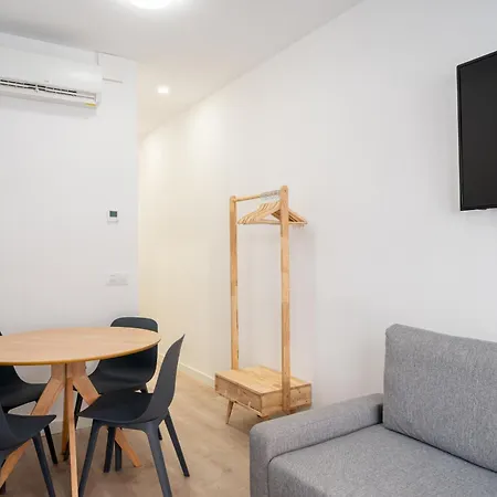 Inteligentes En Vallecas Apartment