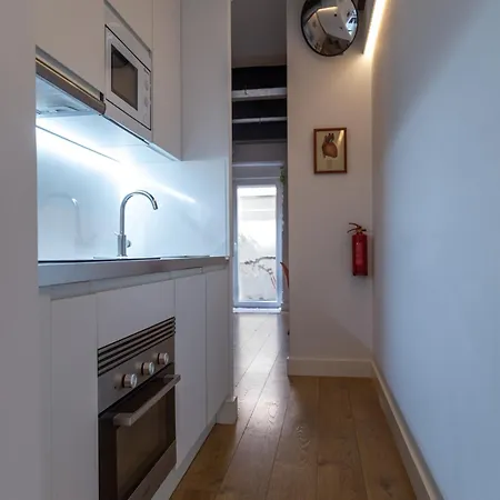 Industrial Loft & Private Courtyard Acacias *