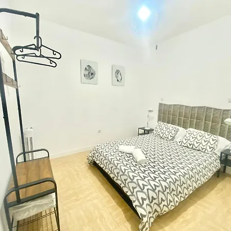 Mendez Alvaro Callejo Street Apartment *
