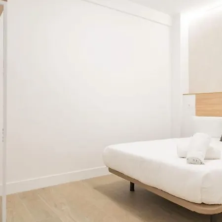Apartment Contemporary 6bd For 12 Ventas *